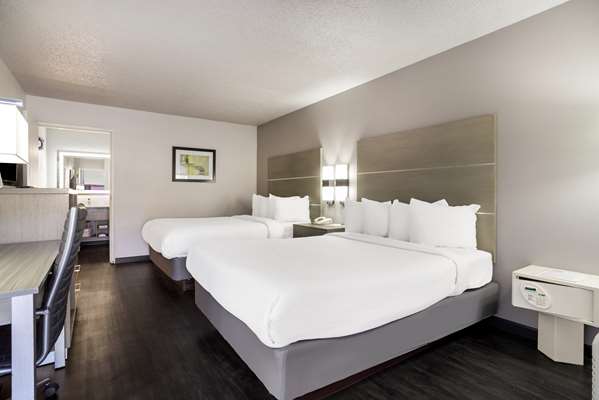  - SureStay Hotel by Best Western Grants - I-40, Exit 85