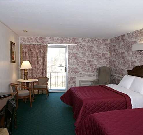 Suite - Publick House Inn & Motor Lodge Sturbridge - I-84, Exit 6