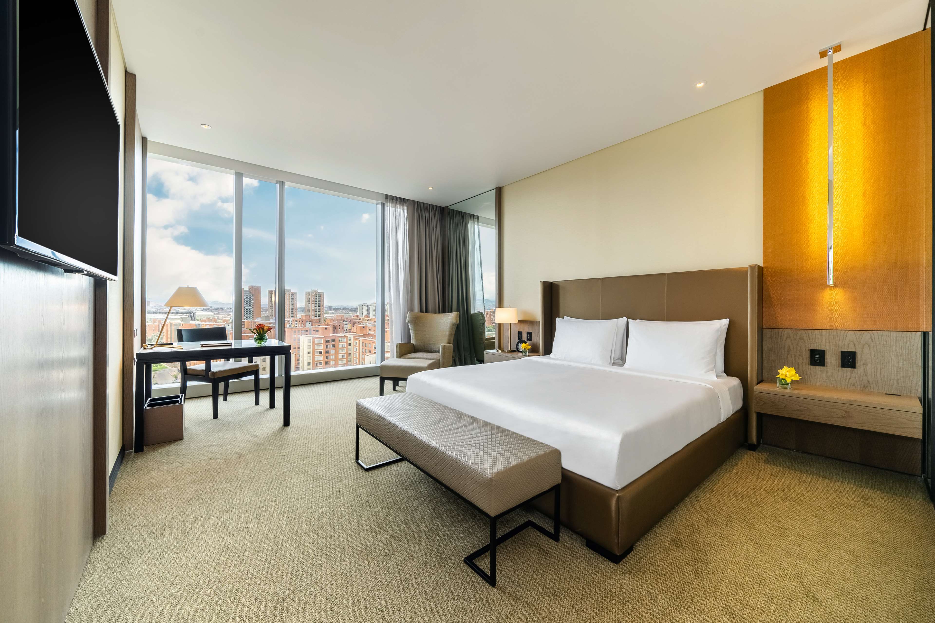 Grand Hyatt Bogota Room Type - KING BED