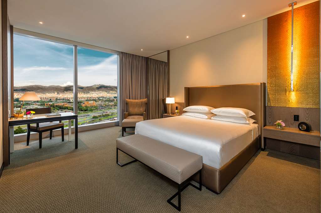 GRAND HYATT BOGOTA-guestroom-Guest Room,On-Site.jpg