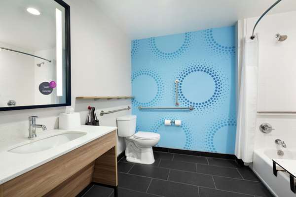  - Tru by Hilton Hotel Lake Charles - I-210, Exit 5