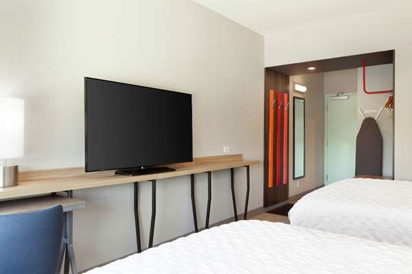  - Tru by Hilton Hotel Lake Charles - I-210, Exit 5