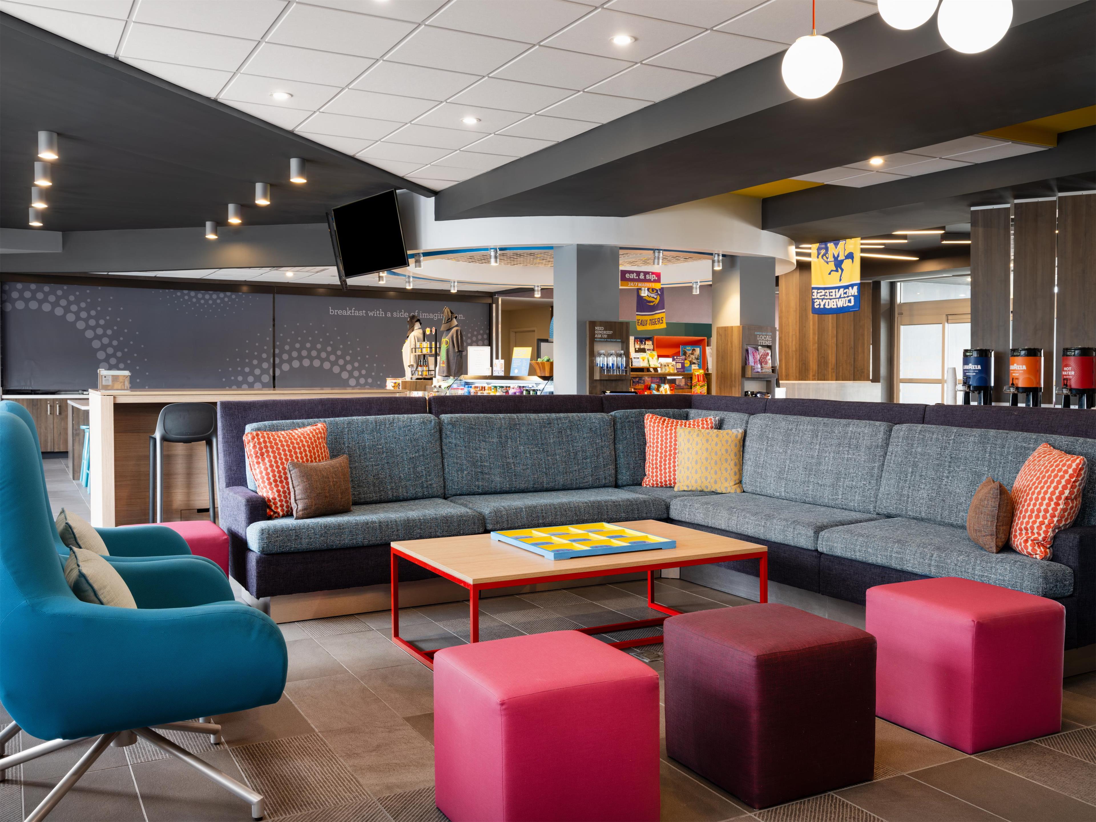 Lobby | Tru By Hilton Lake Charles