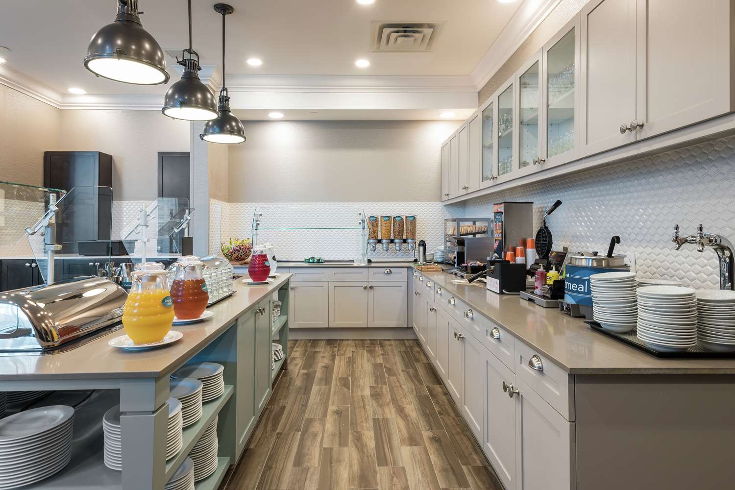 Homewood Suites by Hilton Airport Ottawa, ON See Discounts