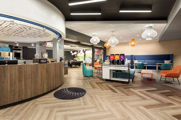  - Tru by Hilton Hotel East Wichita