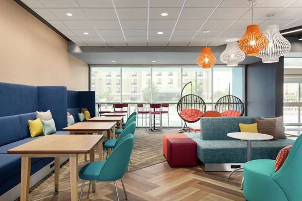  - Tru by Hilton Hotel East Wichita