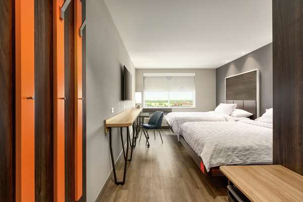  - Tru by Hilton Hotel East Wichita