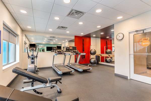 Fitness/ Exercise Room - Tru by Hilton Hotel West Madison