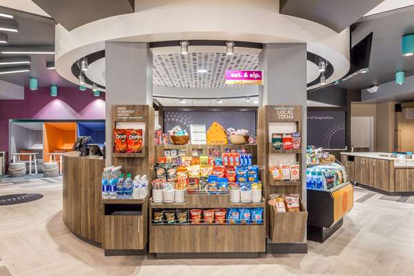 Restaurant - Tru by Hilton Hotel West Madison