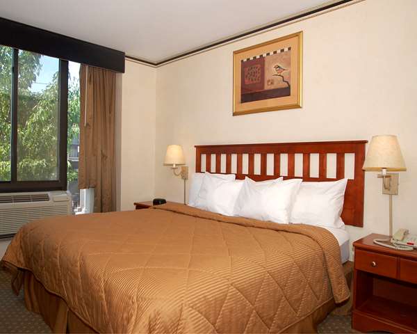  - Red Lion Inn & Suites Long Island City Queens