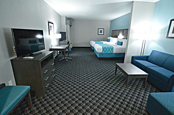 Suite - Best Western Plus Waller Hotel