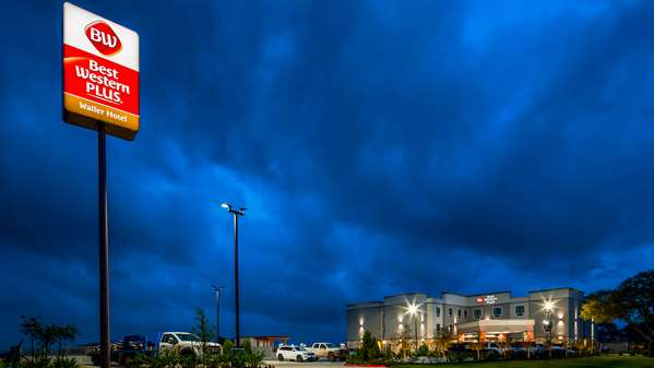 Exterior view - Best Western Plus Waller Hotel