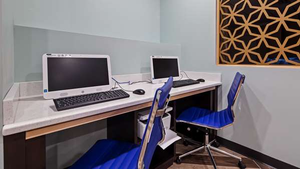 Conference Area - Best Western Plus Landmark Hotel Laconia