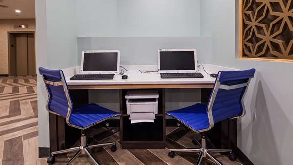 Conference Area - Best Western Plus Landmark Hotel Laconia