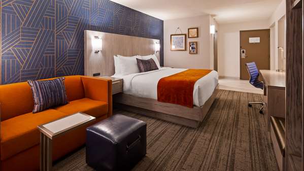  - Best Western Plus Landmark Hotel Laconia