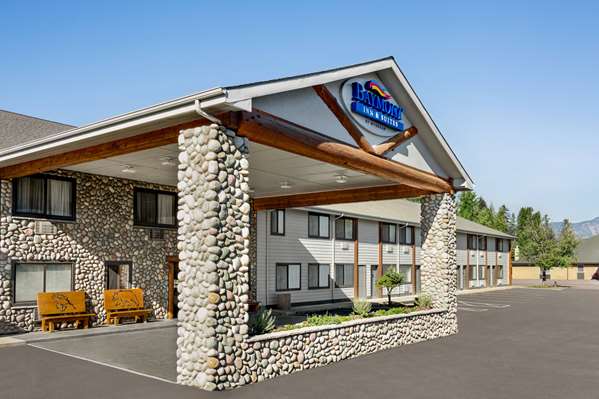 Exterior view - Baymont Inn & Suites Whitefish