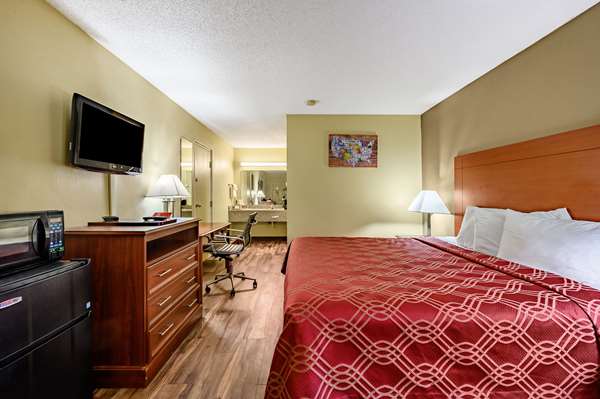  - Econo Lodge Athens - I-65, Exit 351