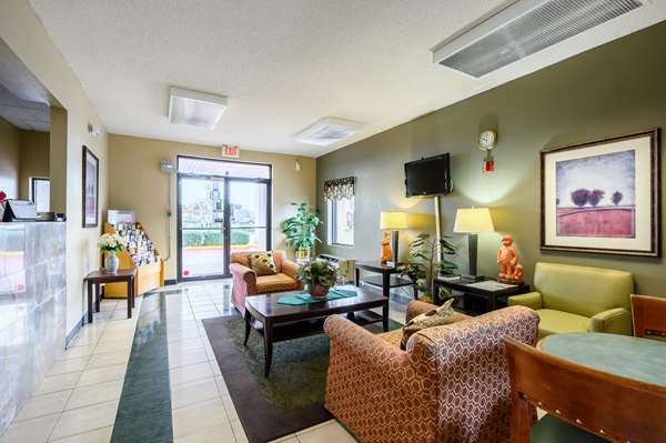  - Econo Lodge Athens - I-65, Exit 351