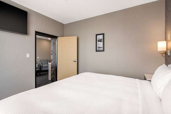 Suite - Comfort Inn & Suites North Battleford