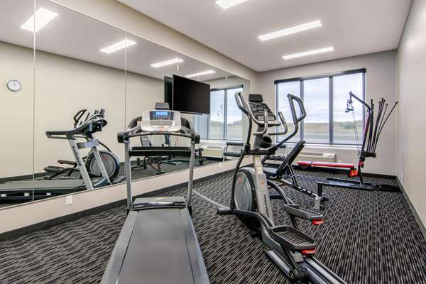 Fitness/ Exercise Room - Comfort Inn & Suites North Battleford