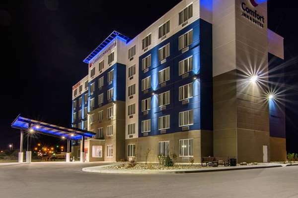 Exterior view - Comfort Inn & Suites North Battleford