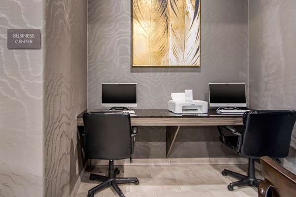 Conference Area - Comfort Inn & Suites North Battleford