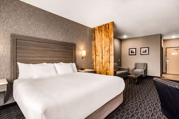 Suite - Comfort Inn & Suites North Battleford