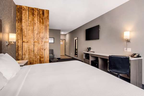 Suite - Comfort Inn & Suites North Battleford