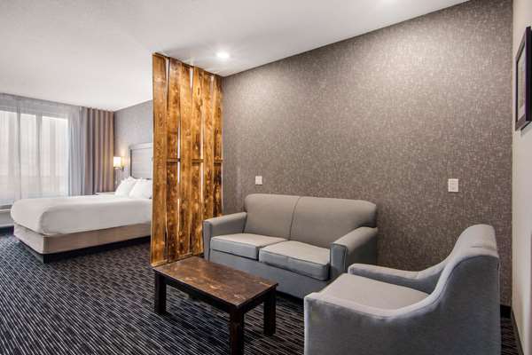 Suite - Comfort Inn & Suites North Battleford