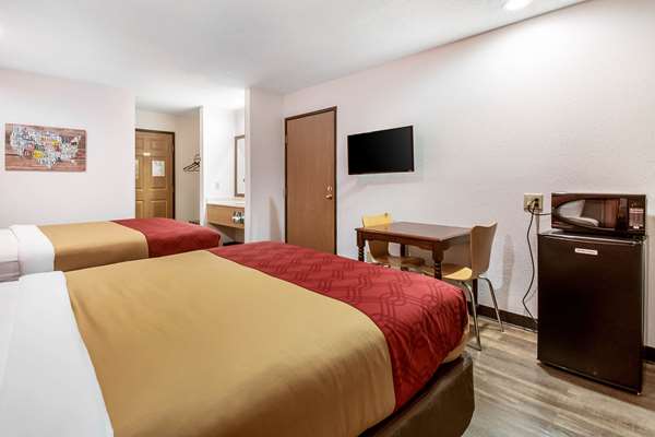  - Econo Lodge Franklin - I-65, Exit 90