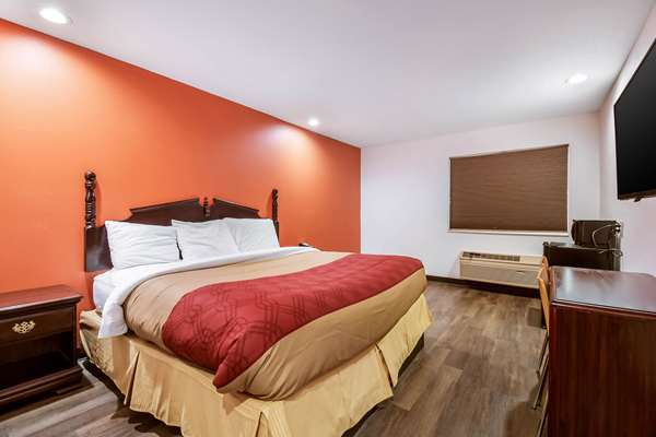  - Econo Lodge Franklin - I-65, Exit 90