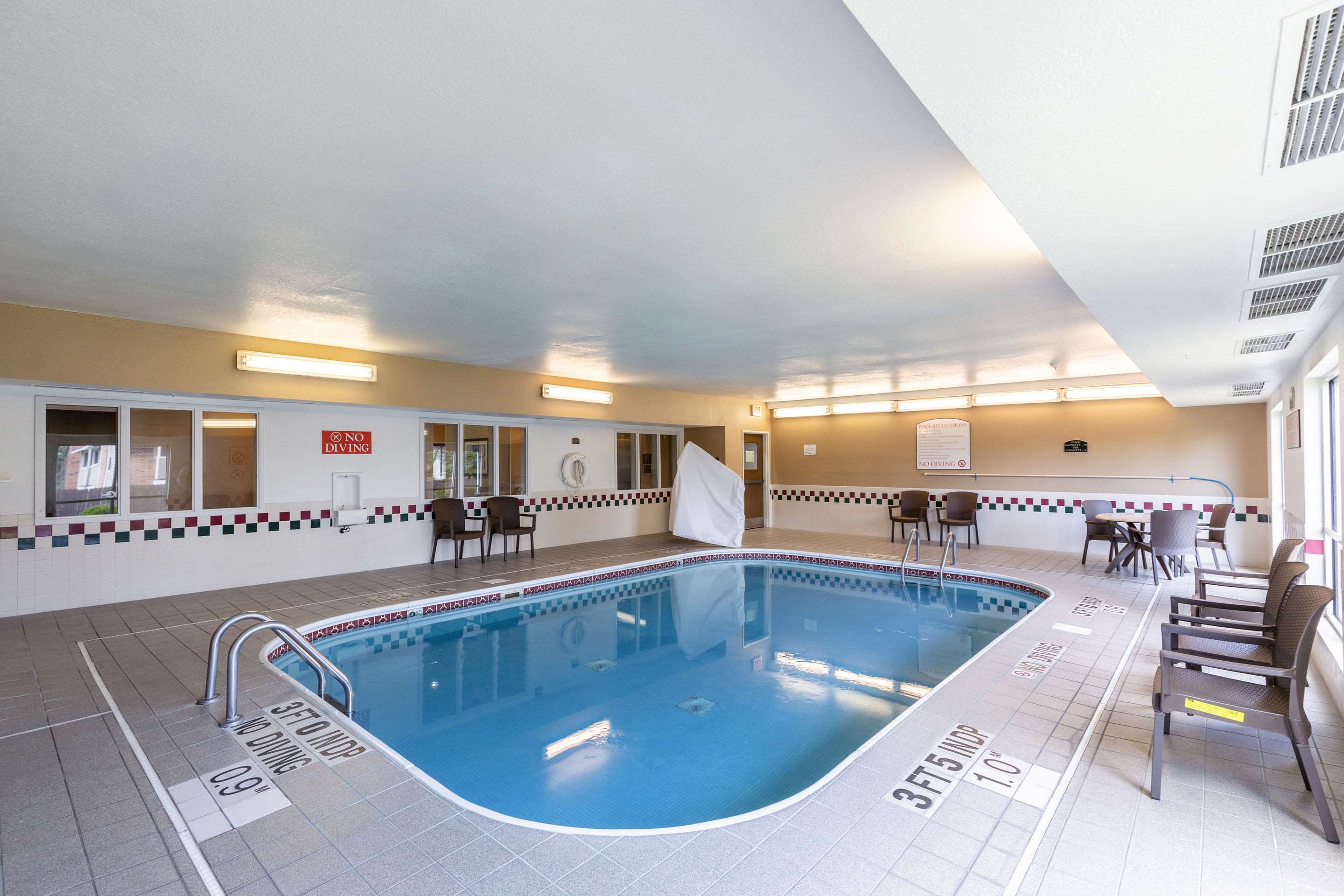 Indoor heated pool | Comfort Inn South Tulsa - Woodland Hills