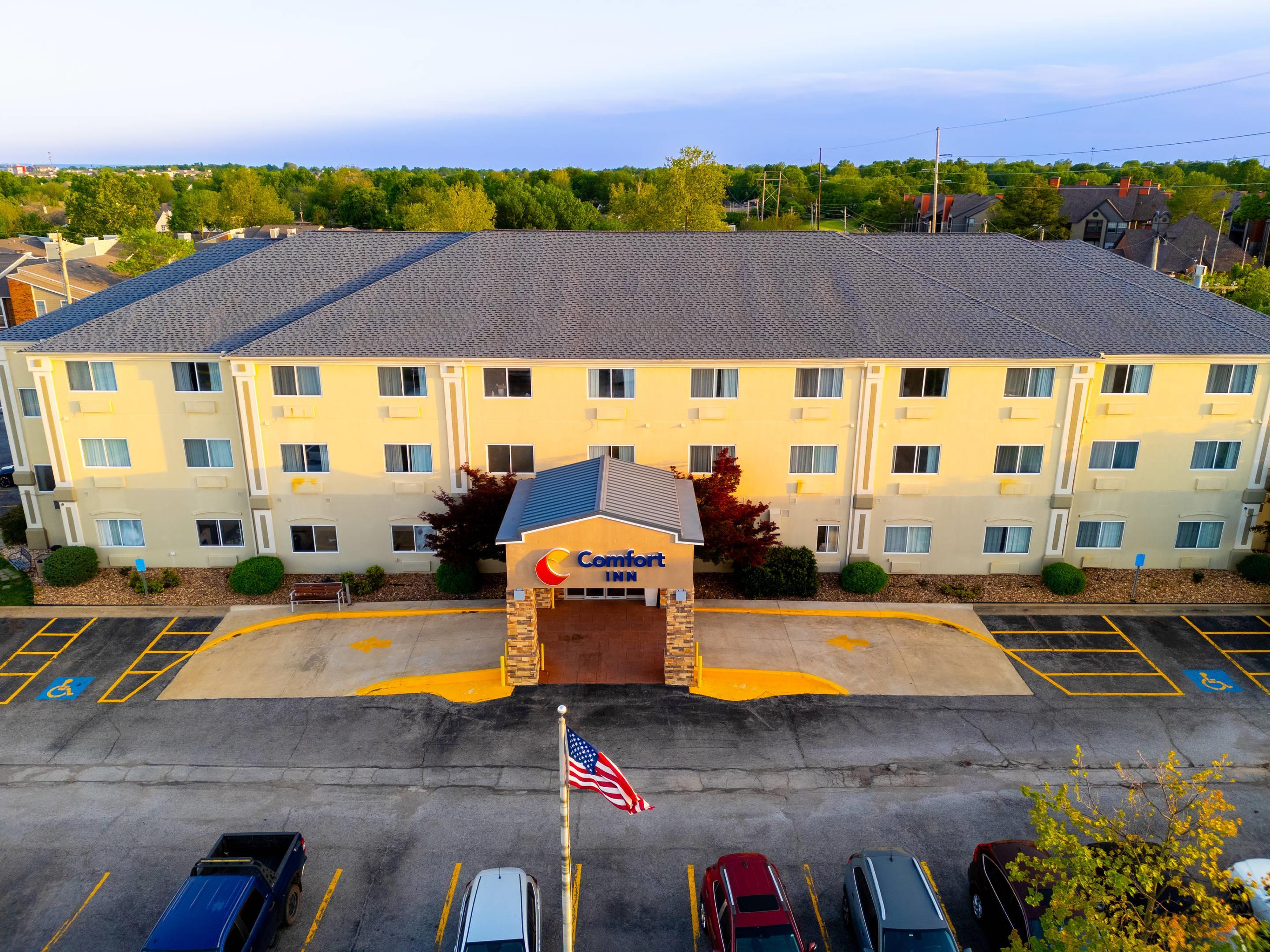 Hotel exterior | Comfort Inn South Tulsa - Woodland Hills