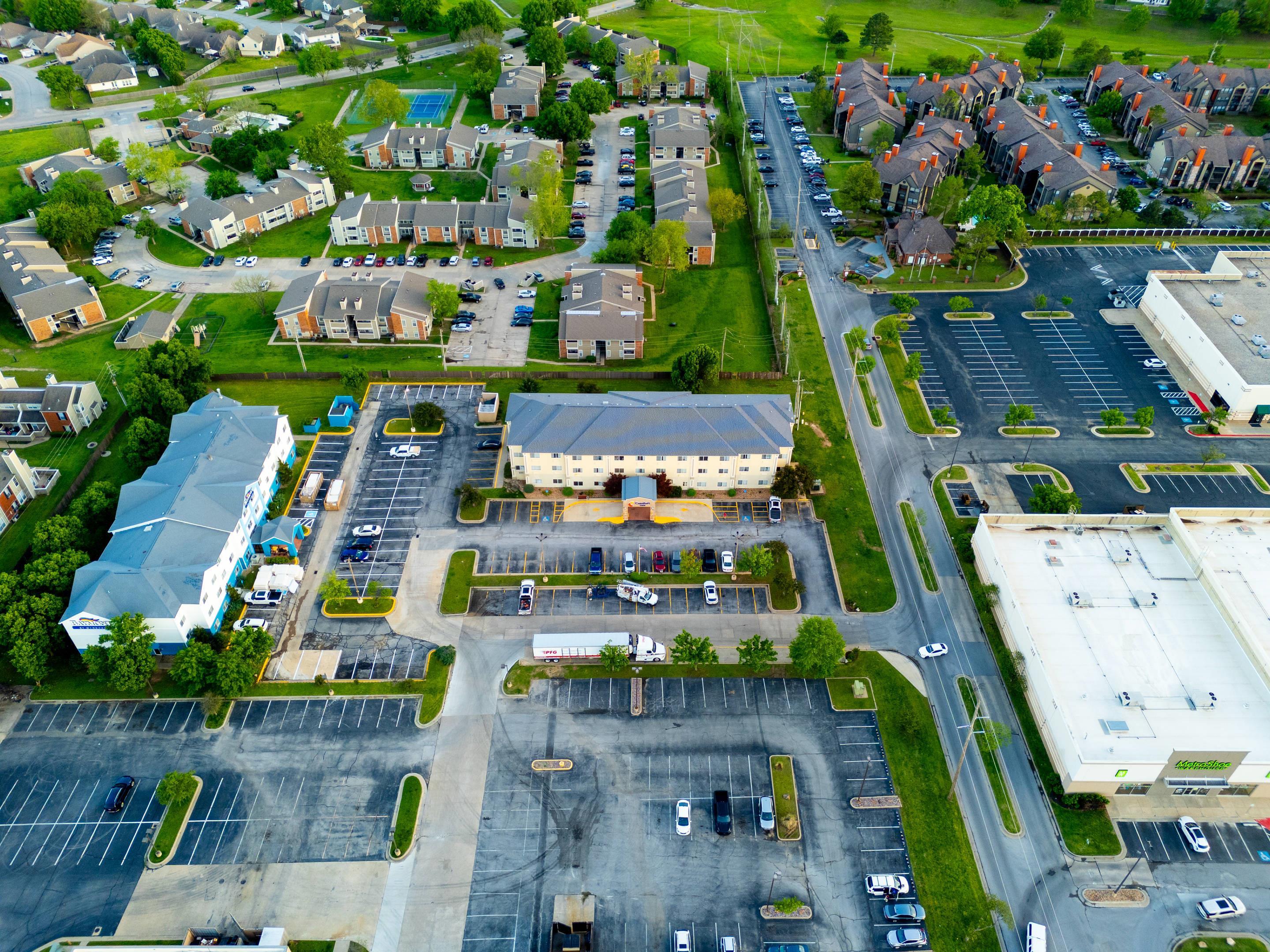 Hotel exterior | Comfort Inn South Tulsa - Woodland Hills
