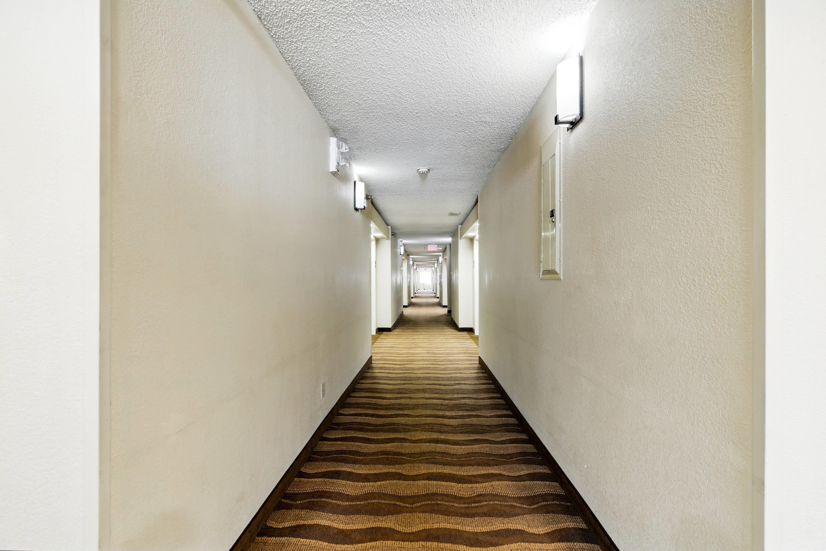Interior corridors | Comfort Inn South Tulsa - Woodland Hills
