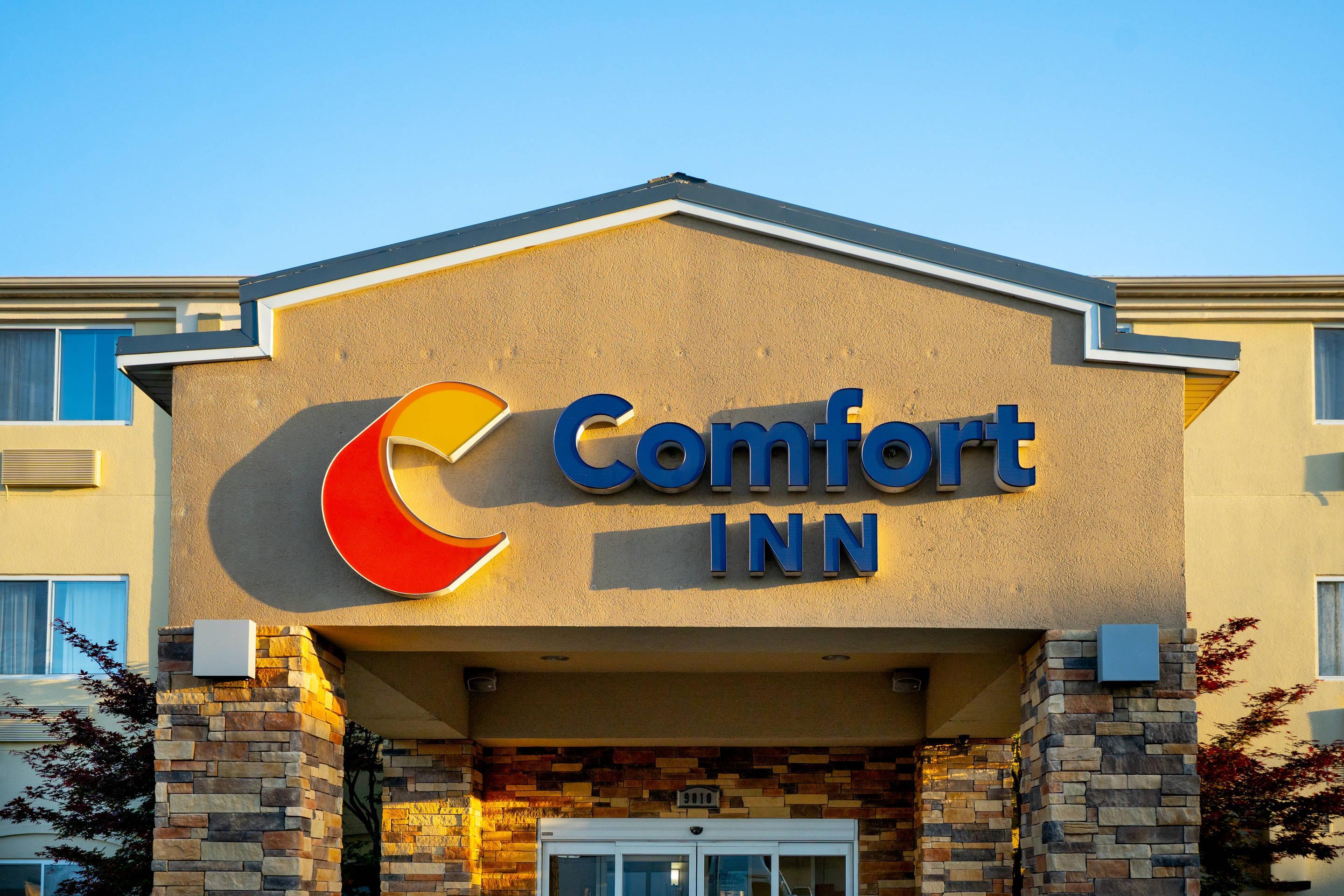 Hotel exterior | Comfort Inn South Tulsa - Woodland Hills