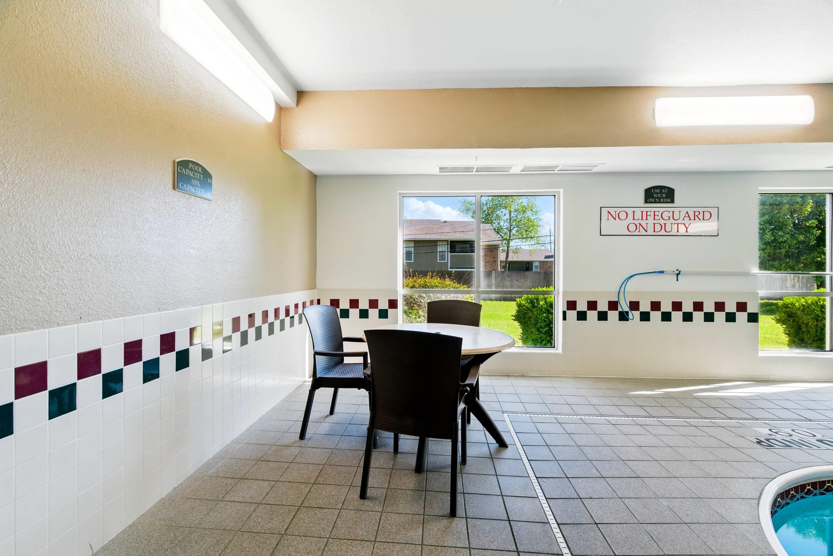 Indoor pool | Comfort Inn South Tulsa - Woodland Hills