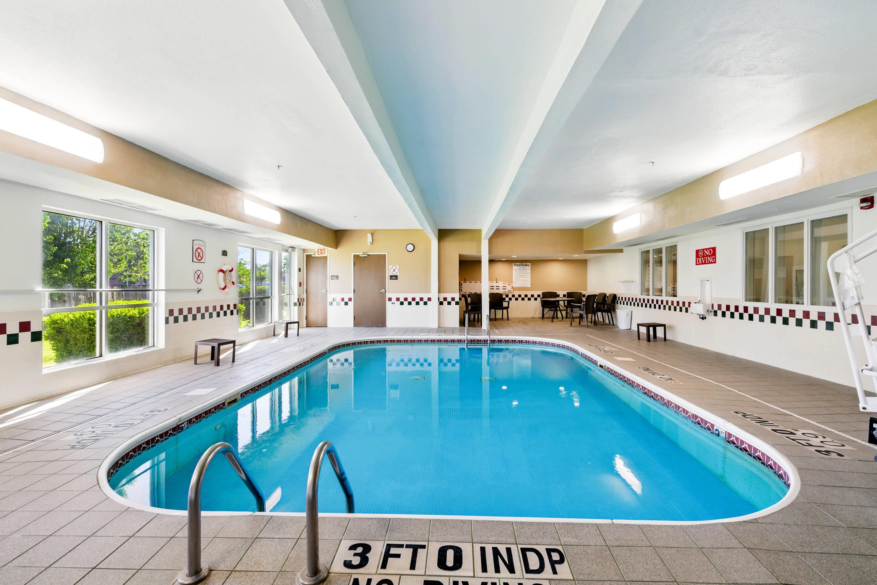 Indoor pool | Comfort Inn South Tulsa - Woodland Hills