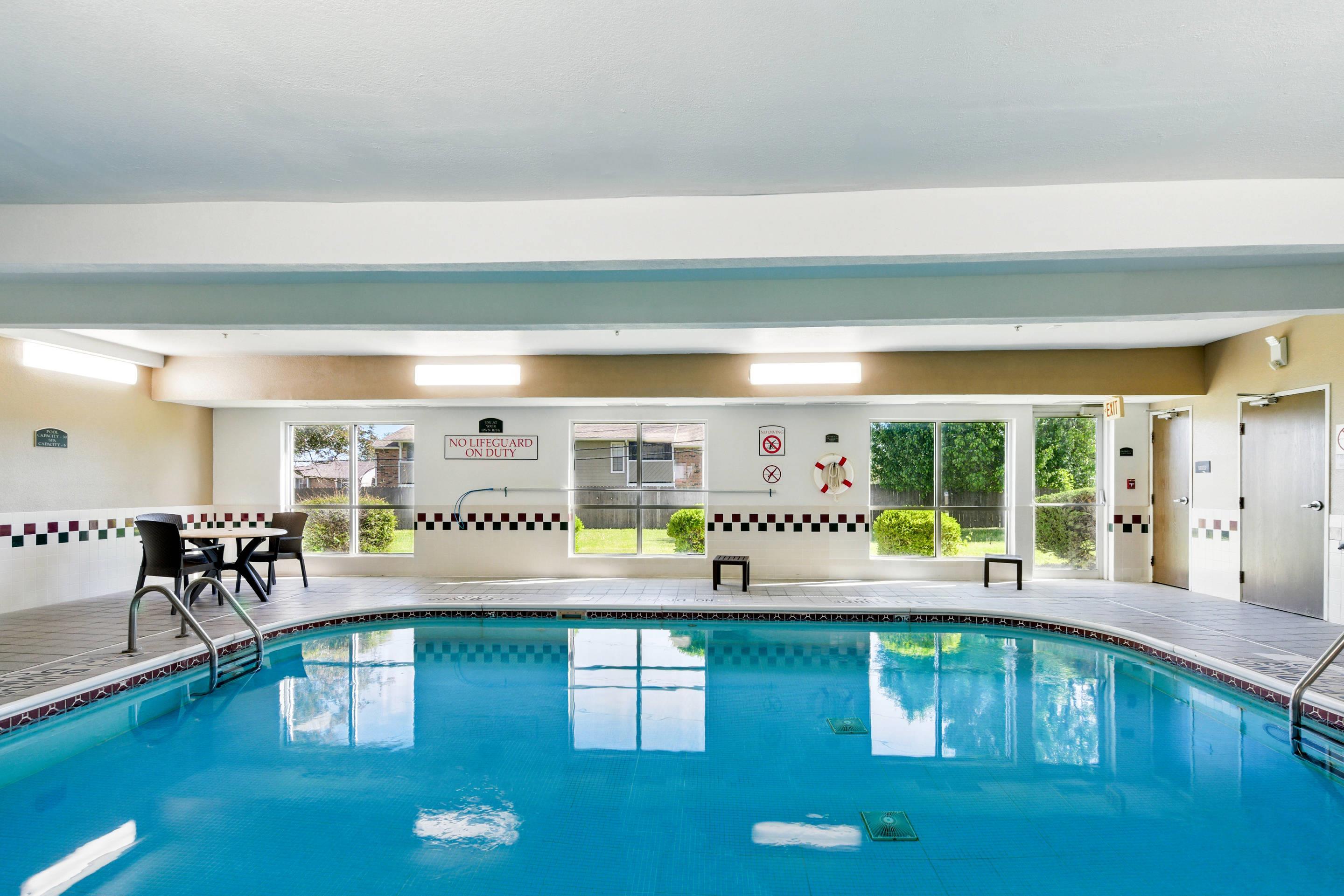 Indoor pool | Comfort Inn South Tulsa - Woodland Hills