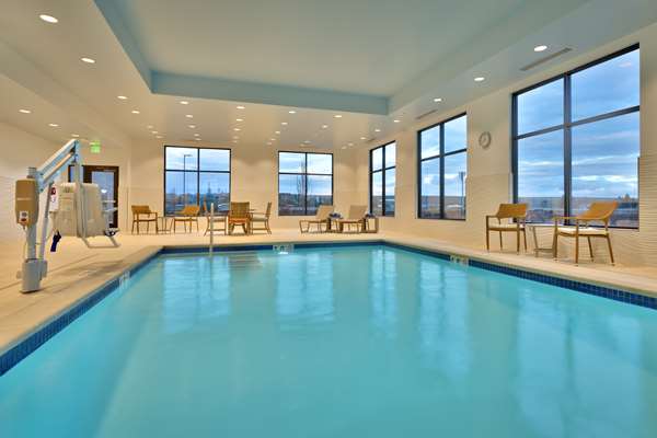 Pool - Hampton Inn & Suites Rexburg