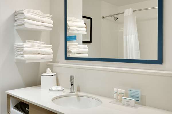  - Hampton Inn & Suites Rexburg