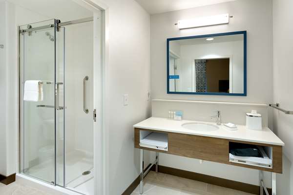  - Hampton Inn & Suites Rexburg