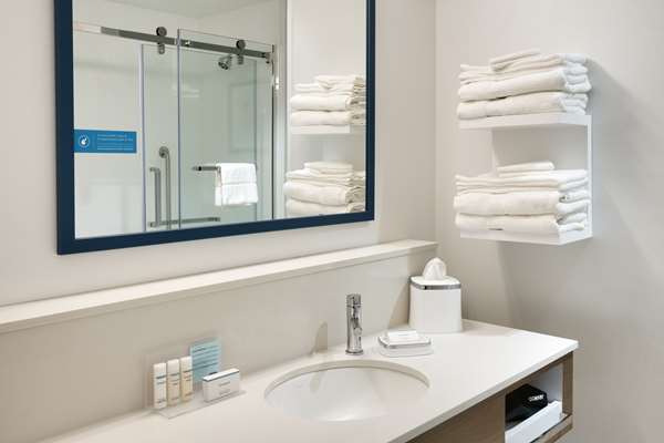  - Hampton Inn & Suites Rexburg