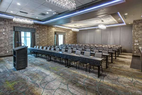  - Hilton Garden Inn West Topeka - I-470, Exit 1B
