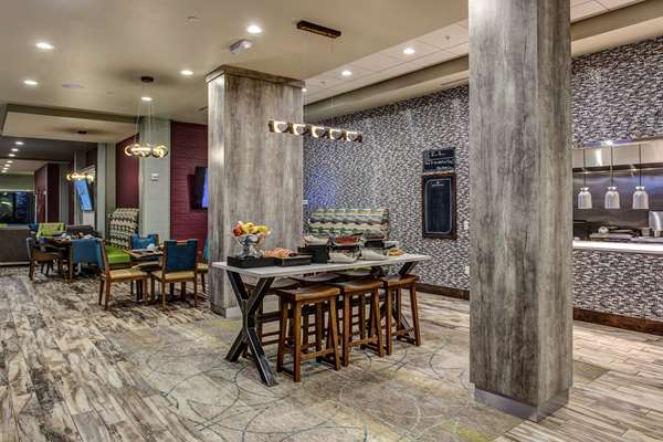 Restaurant - Hilton Garden Inn West Topeka - I-470, Exit 1B