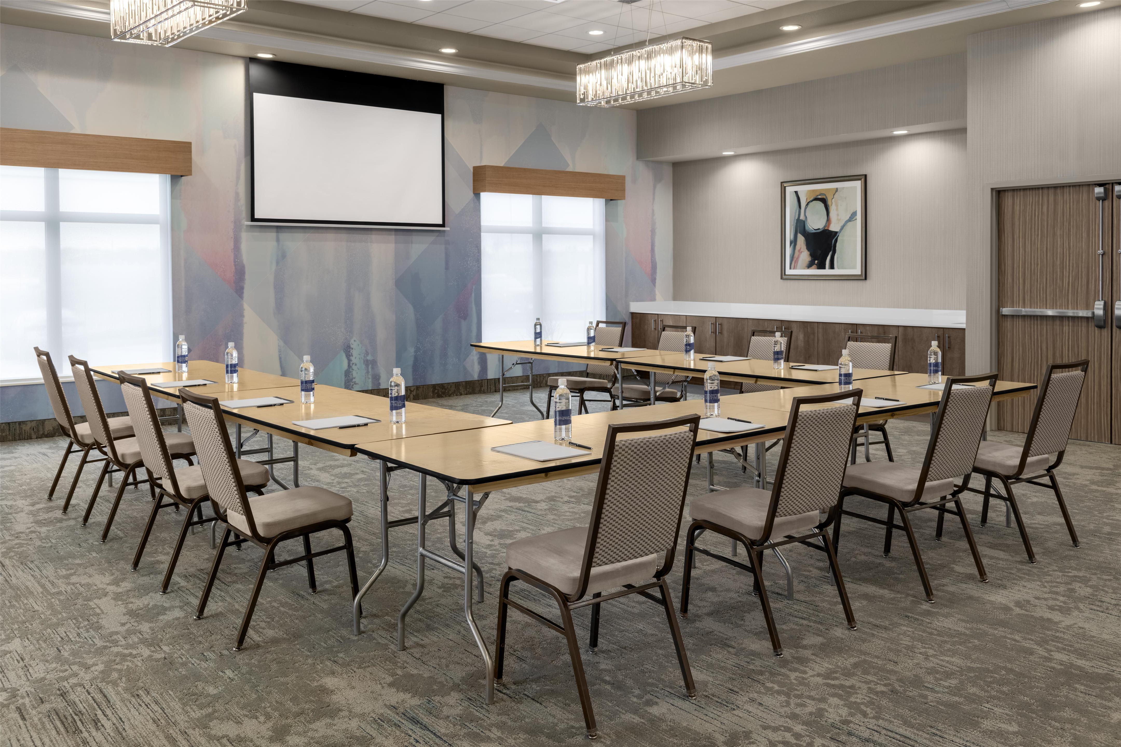 Meeting Room | Hilton Garden Inn Topeka
