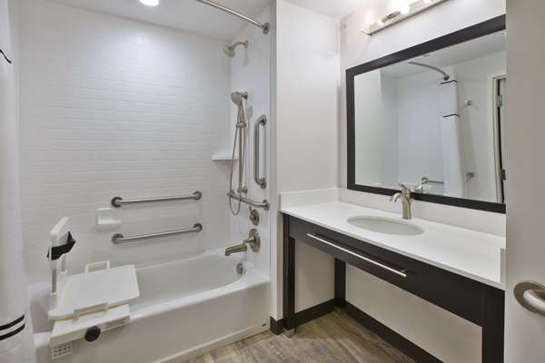  - Best Western Plus Cranberry Pittsburgh North Hotel - I-79, Exit 78