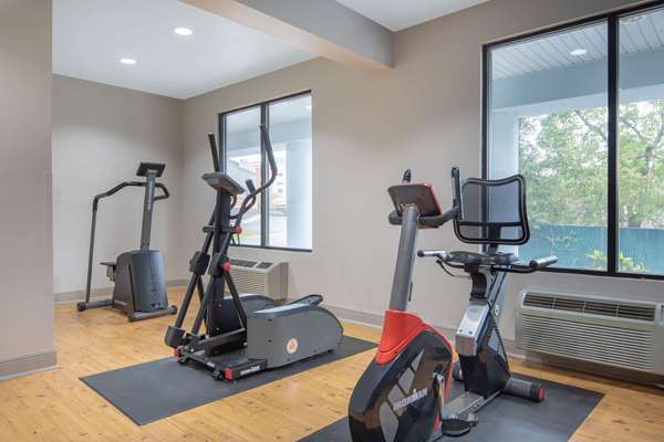 Fitness/ Exercise Room - Baymont Inn & Suites Laurel - I-59, Exit 95