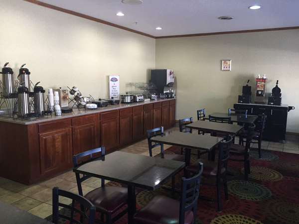  - Baymont Inn & Suites Portage - I-80 & I-90, Exit 23
