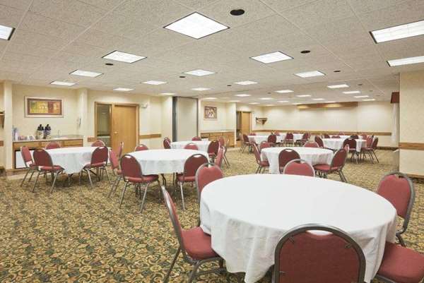  - Baymont Inn & Suites Portage - I-80 & I-90, Exit 23